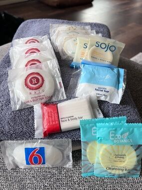15 Assorted Hotel-Style Soap Bars Bundle - New in packaging